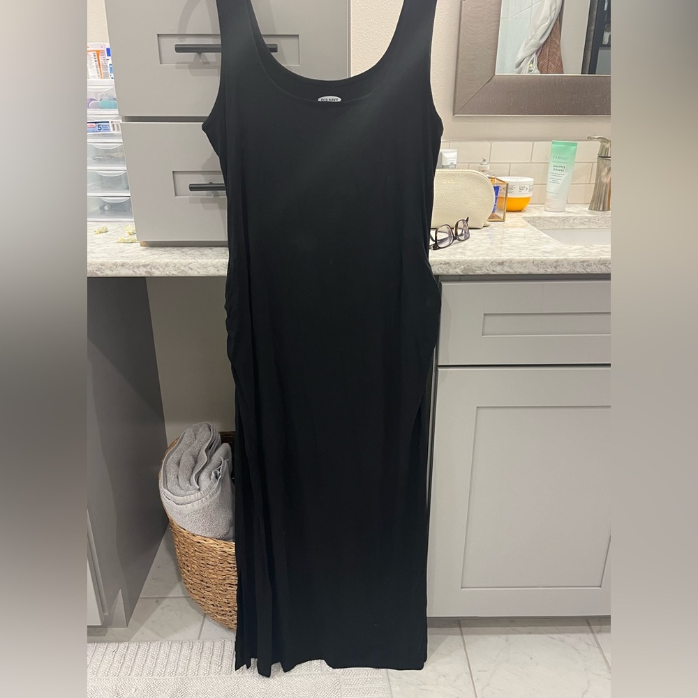 Old Navy Maternity Dress, size Medium